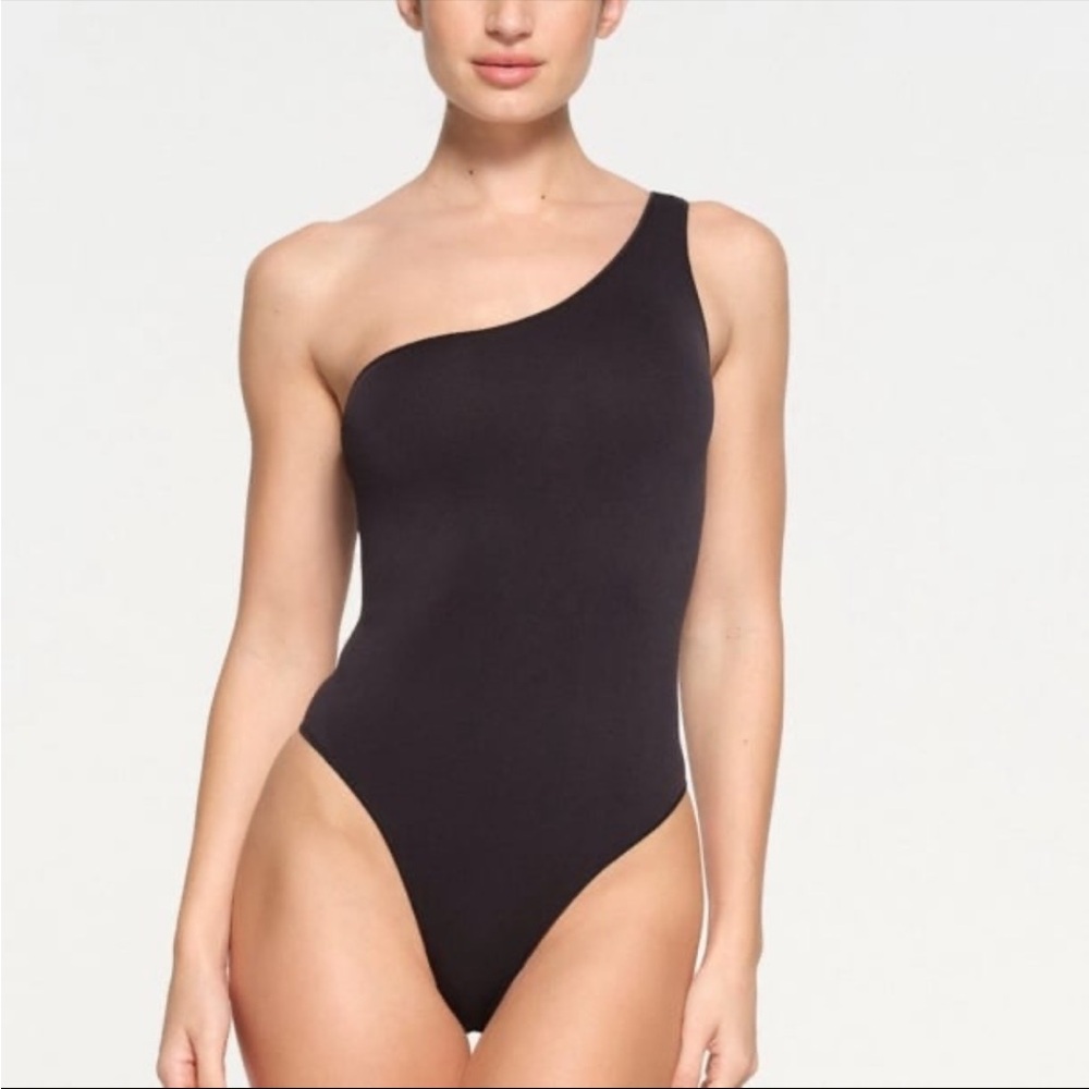 Skims One-Shoulder Black Bodysuit